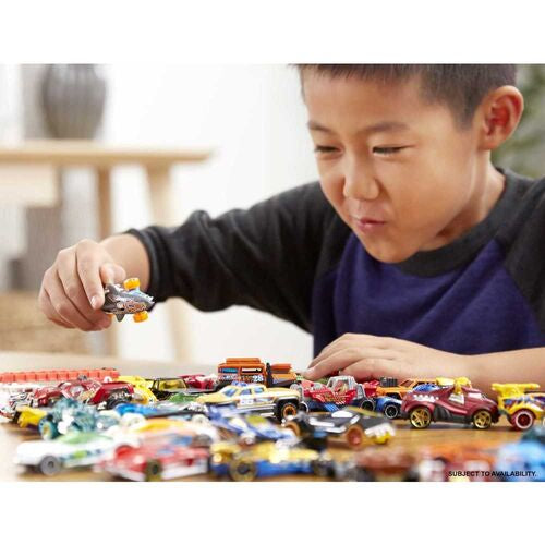 Conjunto com 20 carrinhos Hot Wheels sortidos