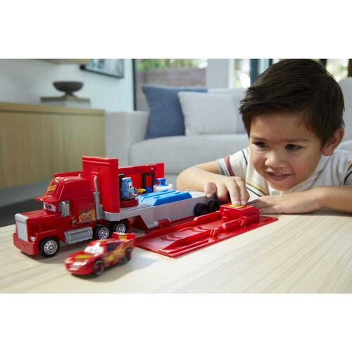 Camião Mack Transformável Cars Disney