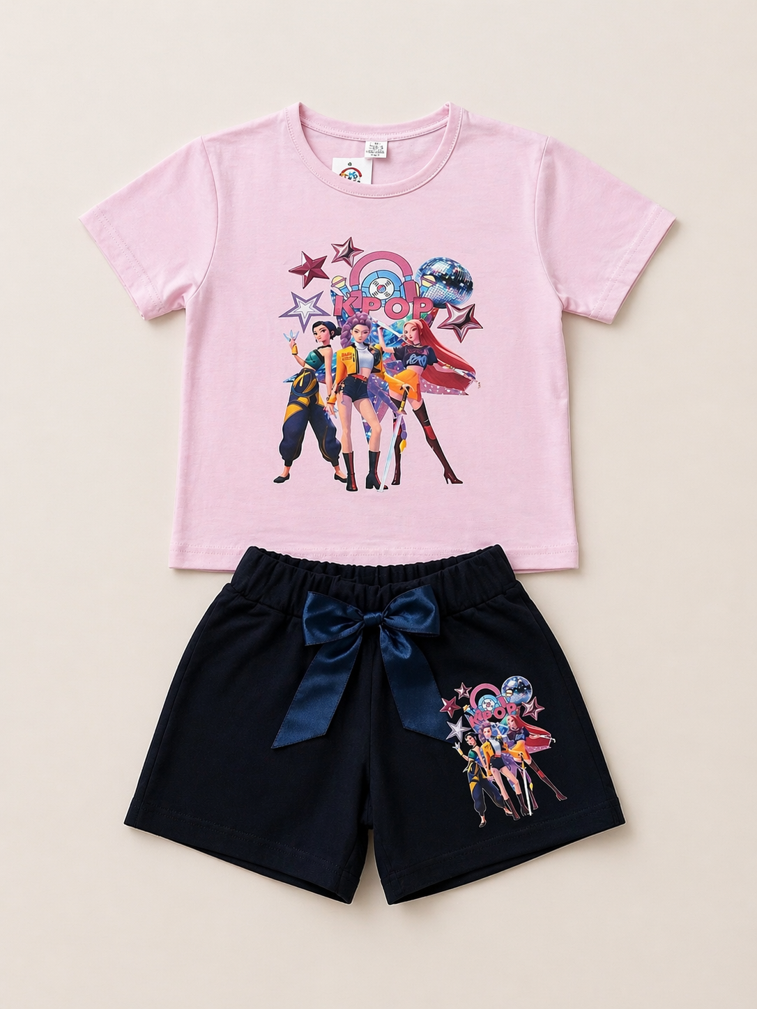 Conjunto K-Pop Camiseta + Pantalones Cortos con Lazo