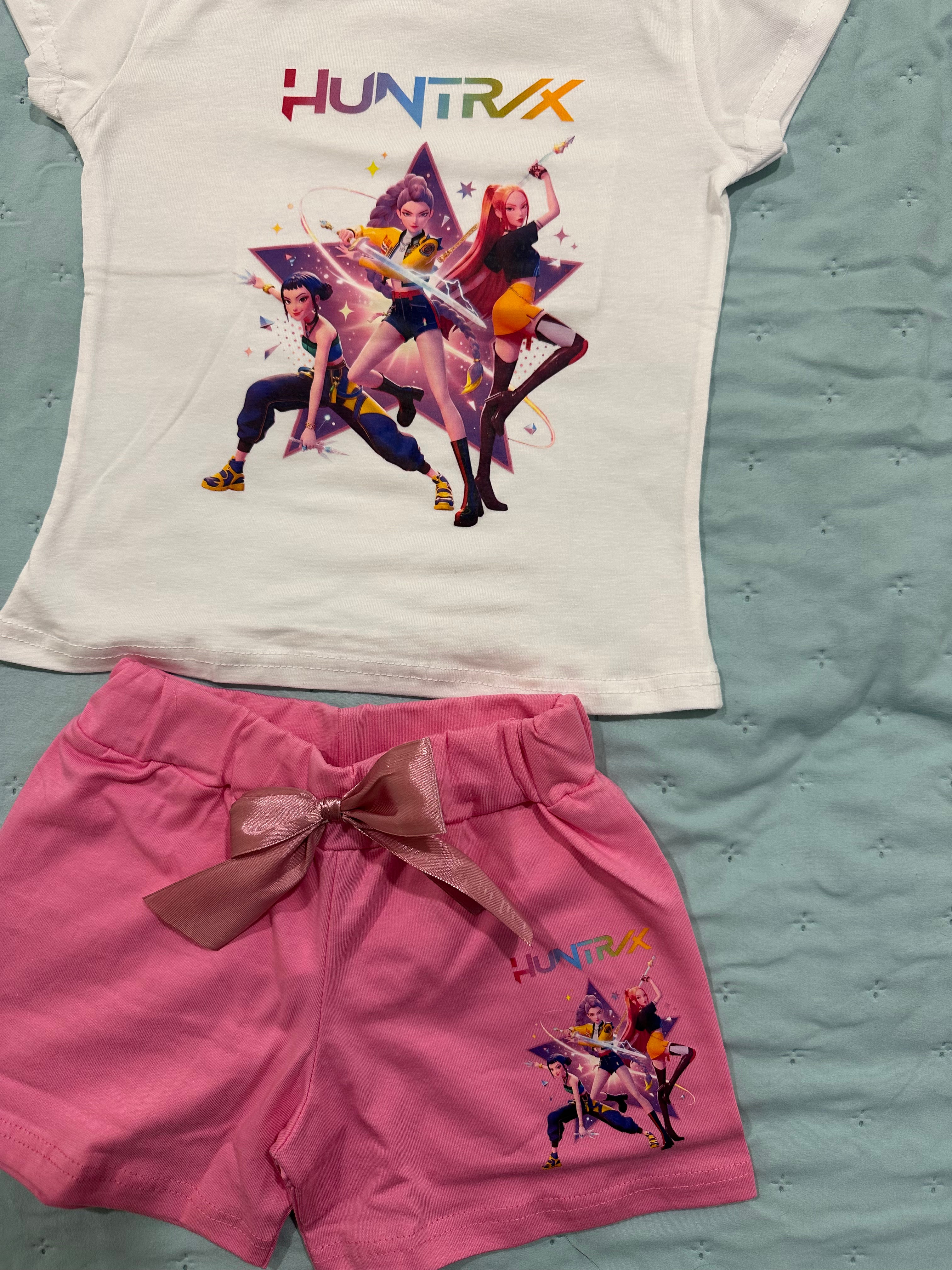 Conjunto K-POP T-Shirt + Calções com laço (3 cores)