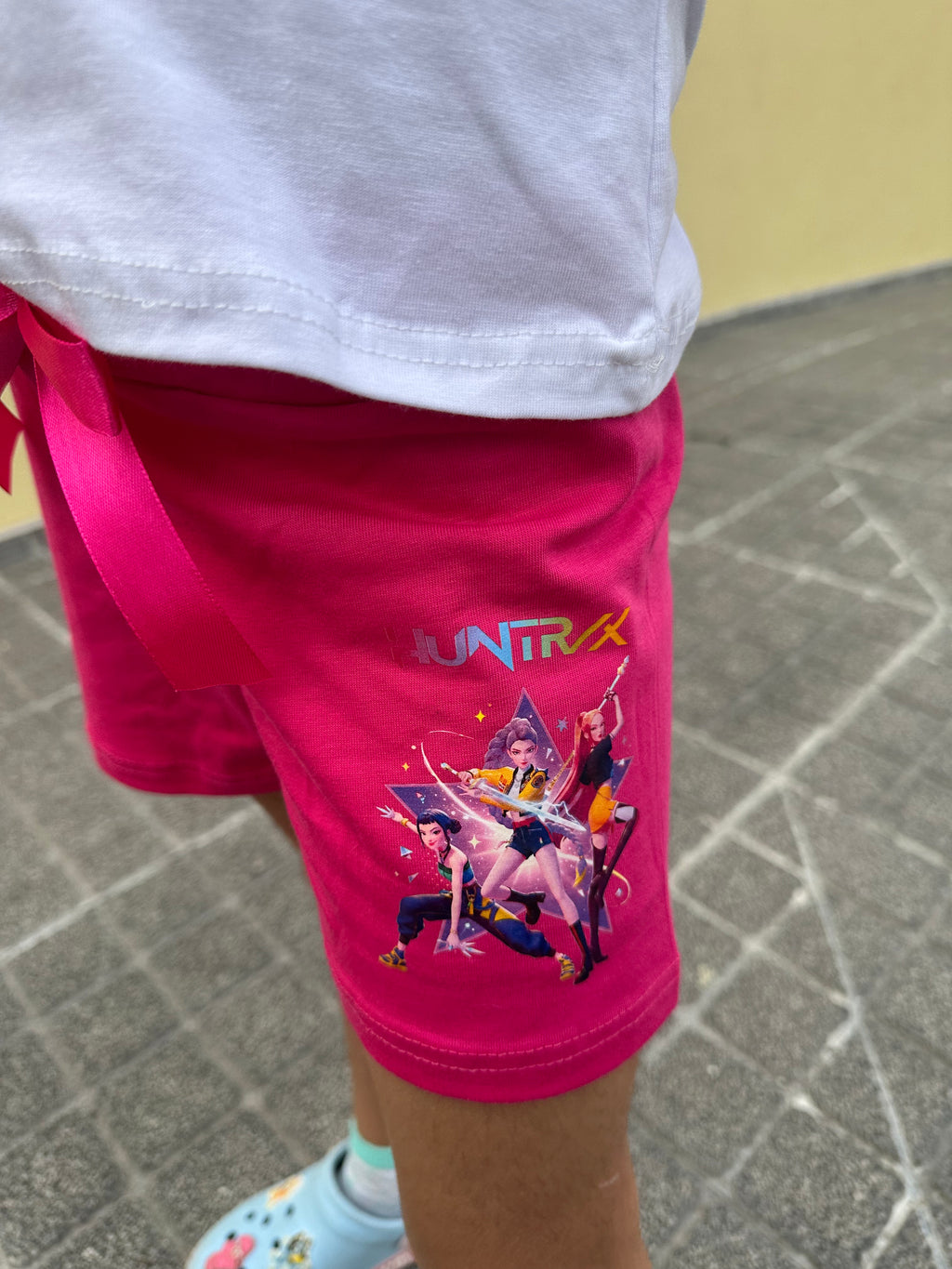 Conjunto K-POP T-Shirt + Calções com laço (3 cores)