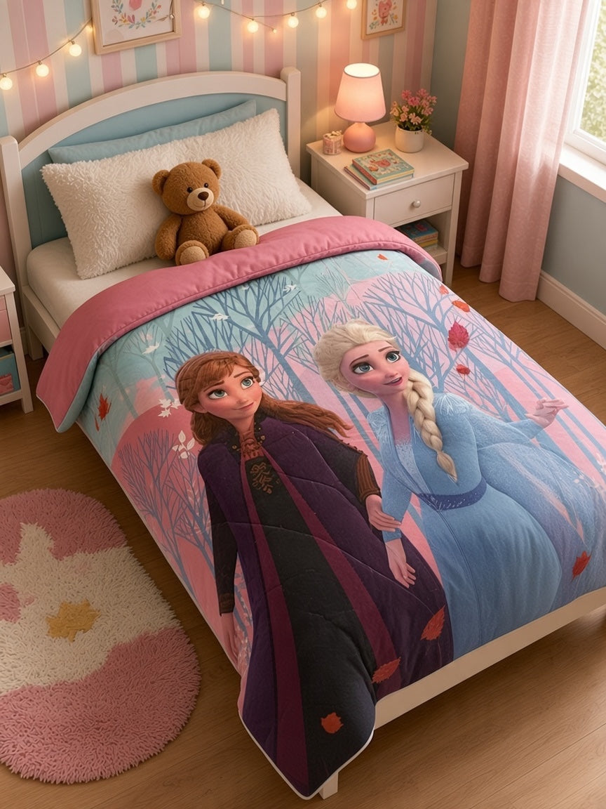 Edredão Frozen Anna e Elsa em tons rosa e azul numa cama