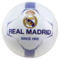 Bola de futebol grande e branca do Real Madrid