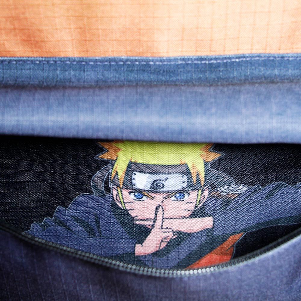 Mochila Symbol Naruto Shippuden adaptável 44cm