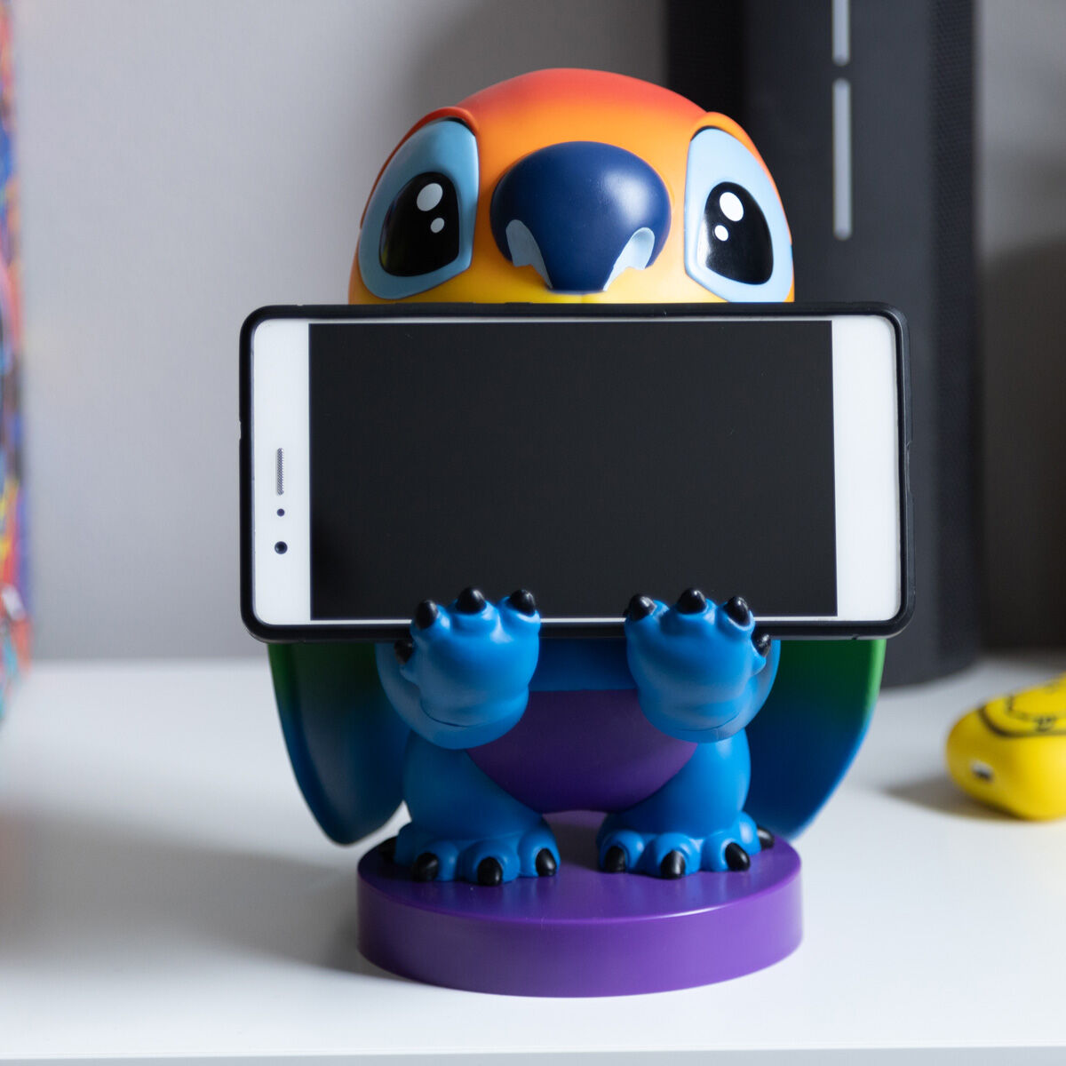 Cable Guy Suporte Rainbow Stitch Disney 20cm