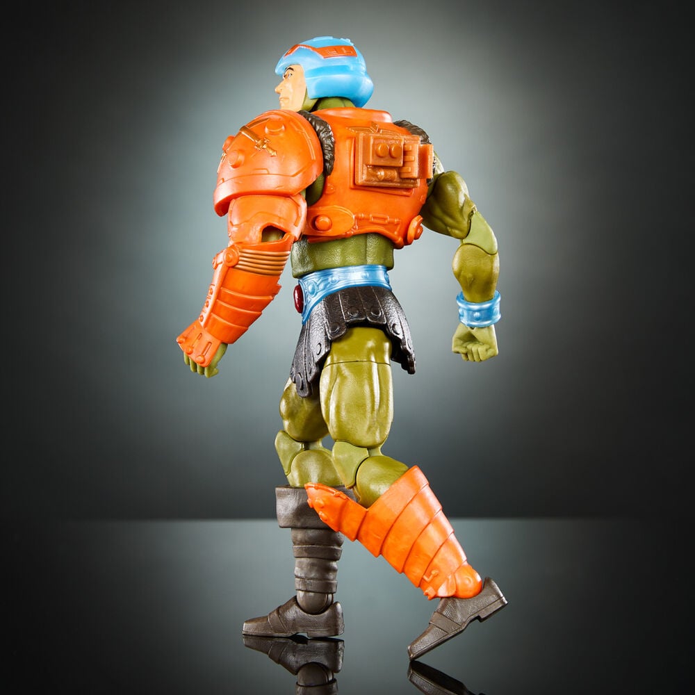Figura Man-At-Arms New Eternia Masters of the Universe 17 cm