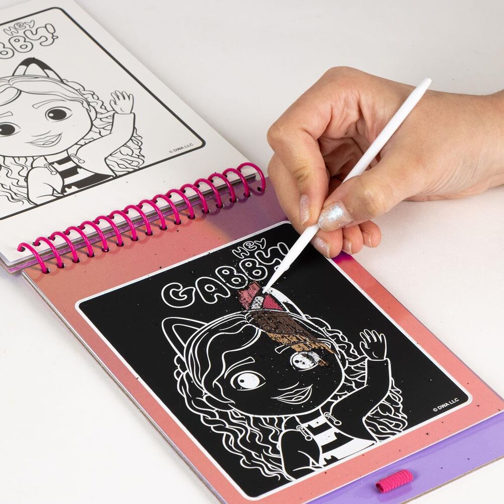 Conjunto de Papelaria para Raspar Gabby Dollhouse